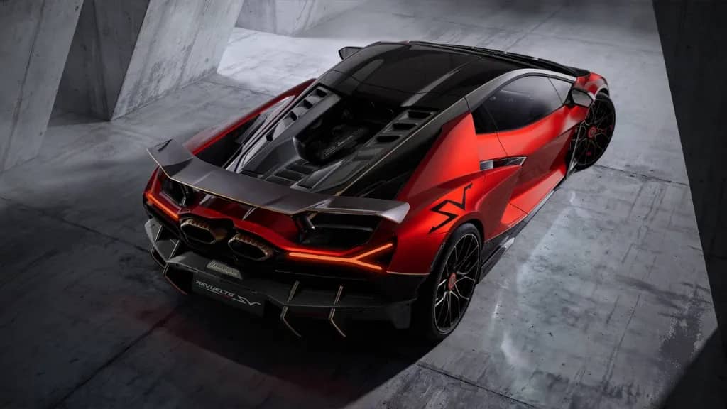 Aerodynamic Rear Wing with Carbon Fiber Rear Diffuser
