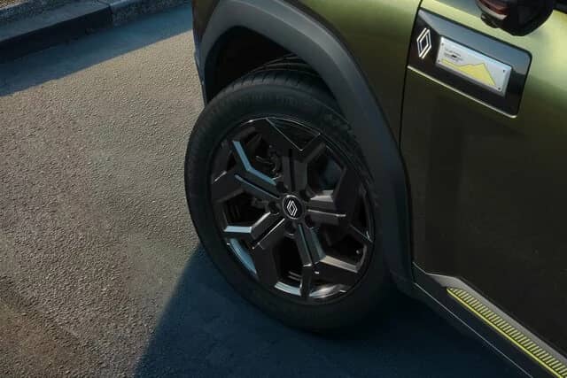 Alloy wheels