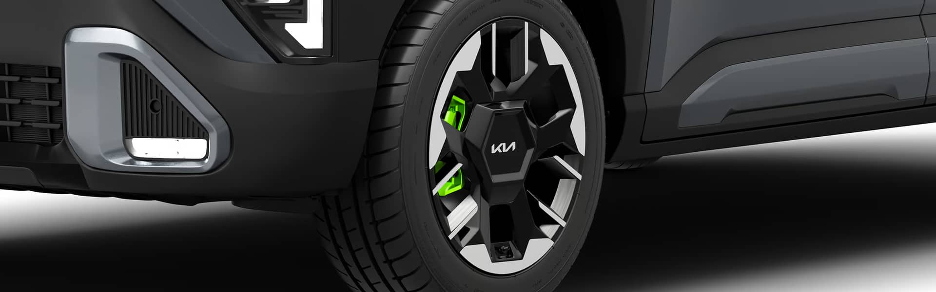 17" Sporty Crystal Cut Alloy Wheels with Neon Brake Calipers