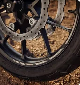 Dual Front Discs For Confident Braking