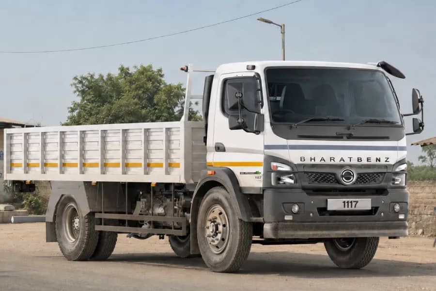 BharatBenz 1117R Images