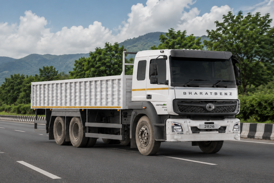 BharatBenz 2826R