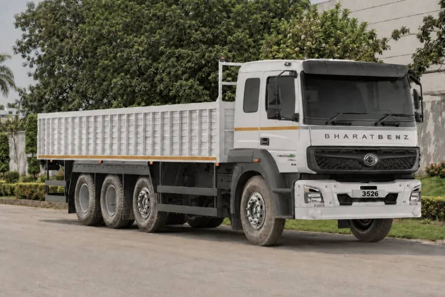 BharatBenz 3526R Images