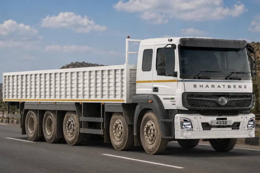 BharatBenz 4232R Images