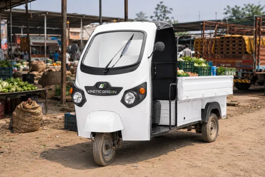 Kinetic Green Safar Jumbo Ranger Image