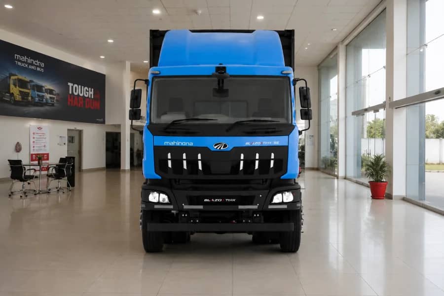 Mahindra Blazo i TRK 55 4X2