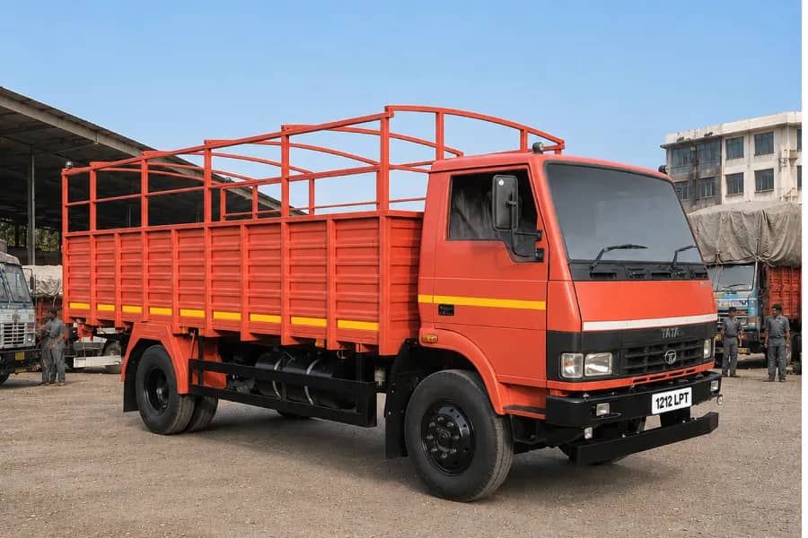 Tata LPT 1212 Right Side View