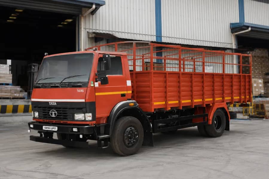 Tata LPT 1416 Images