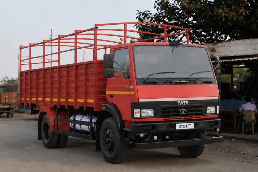 Tata LPT 1612G Images