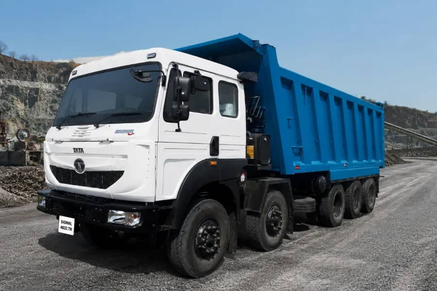 Tata Signa 4832.TK 10x2 & 10x4 Images