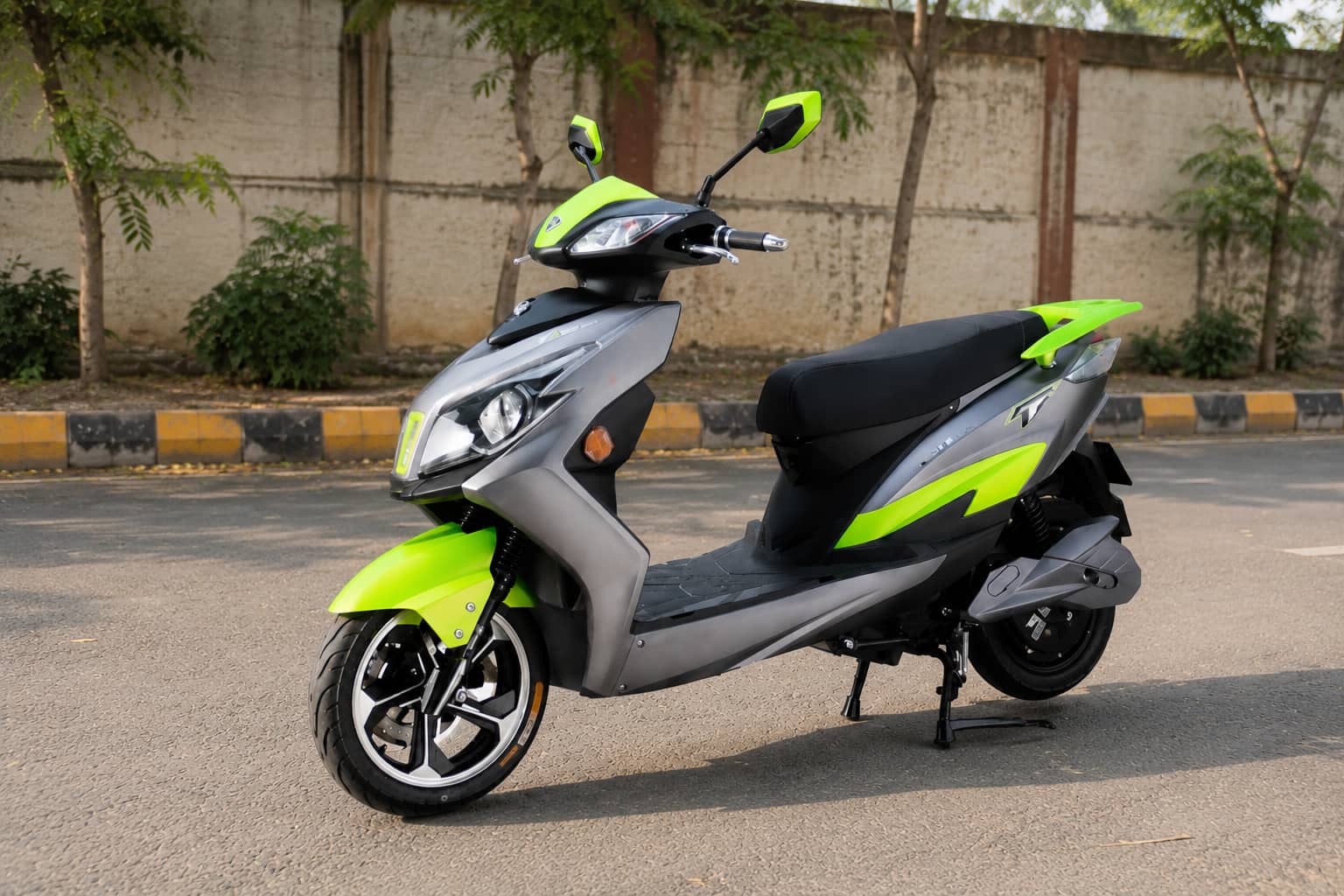 Ujaas eGo T3
