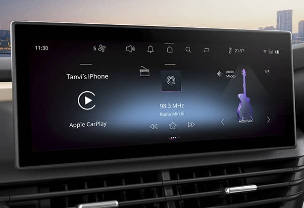 26.03cm HD Infotainment by HARMAN™