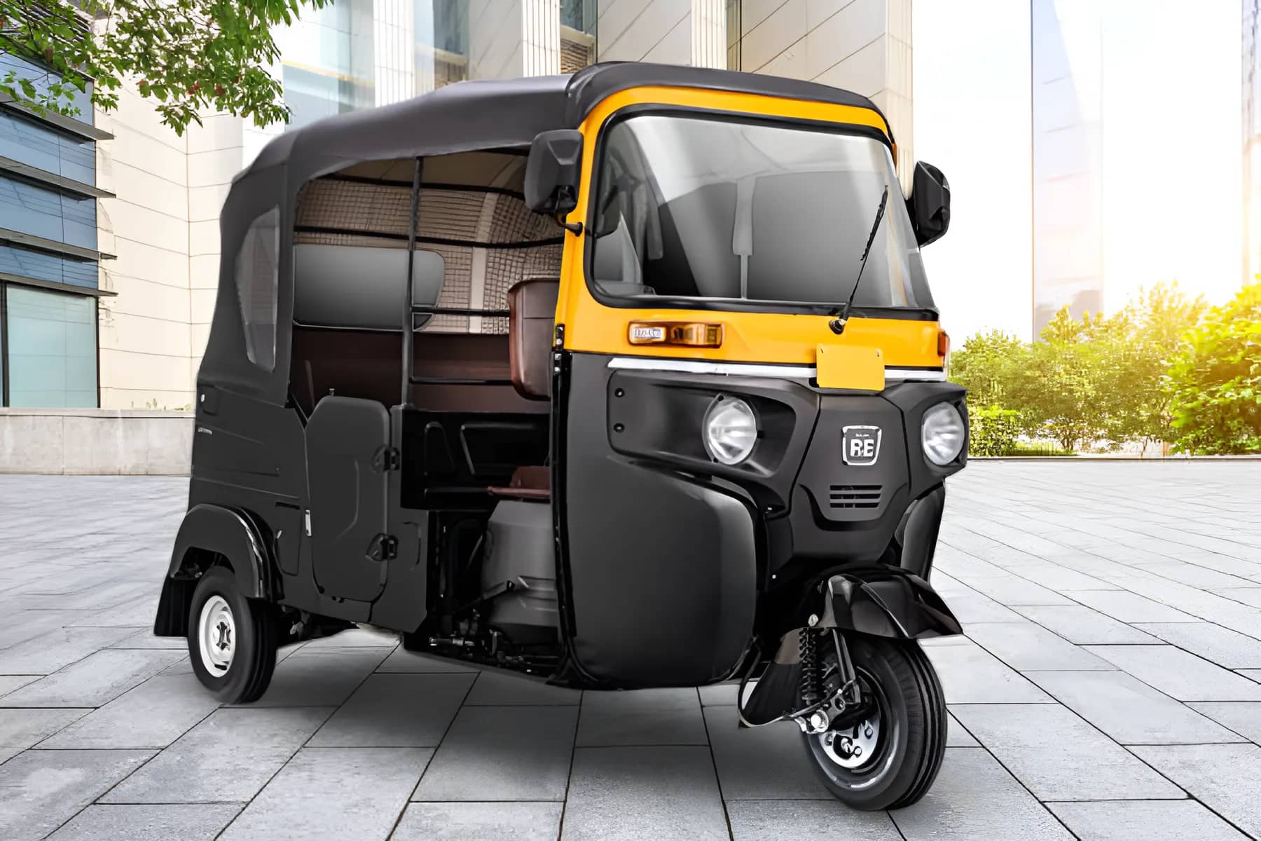 Bajaj RE Petrol