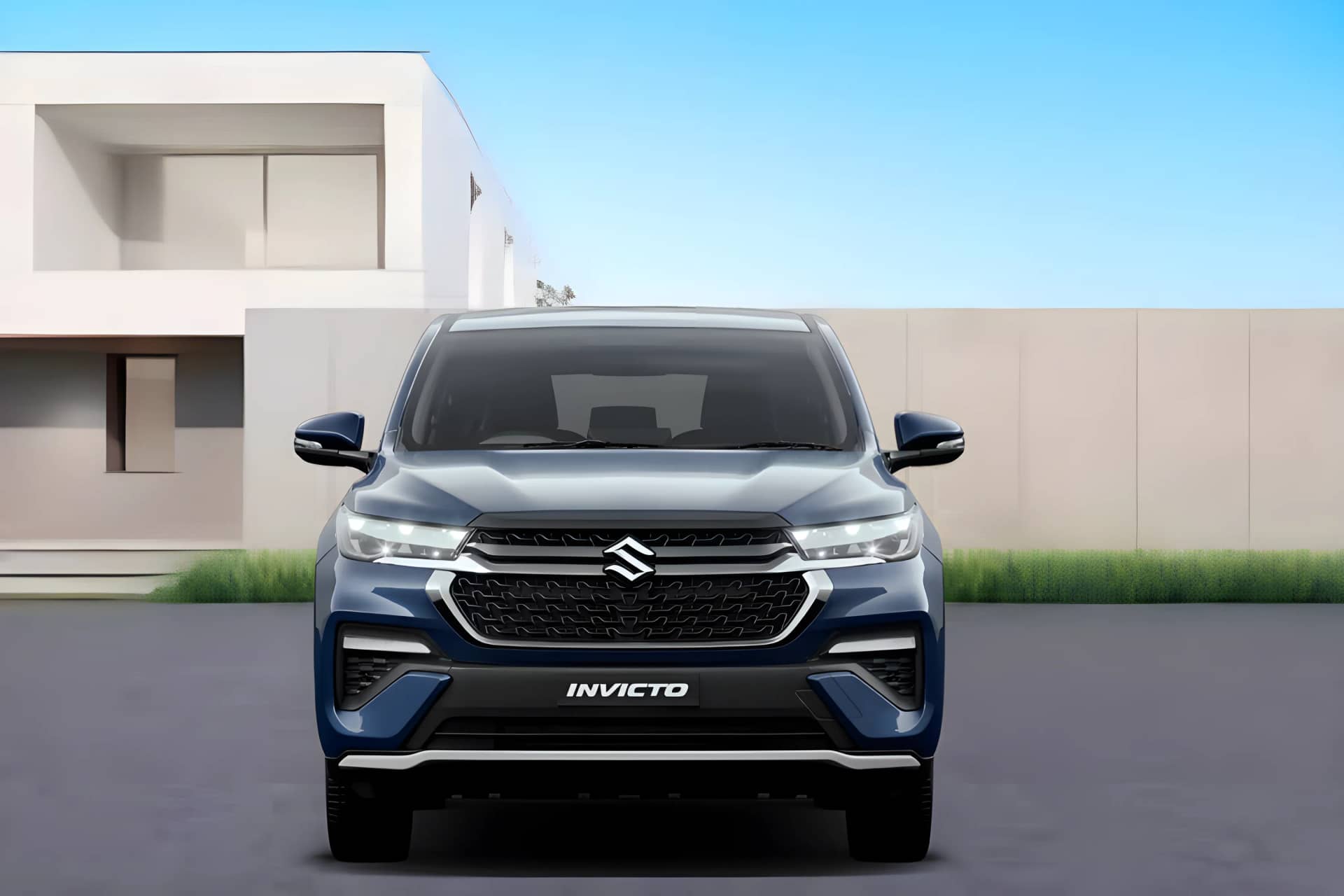 Maruti Suzuki Invicto Images