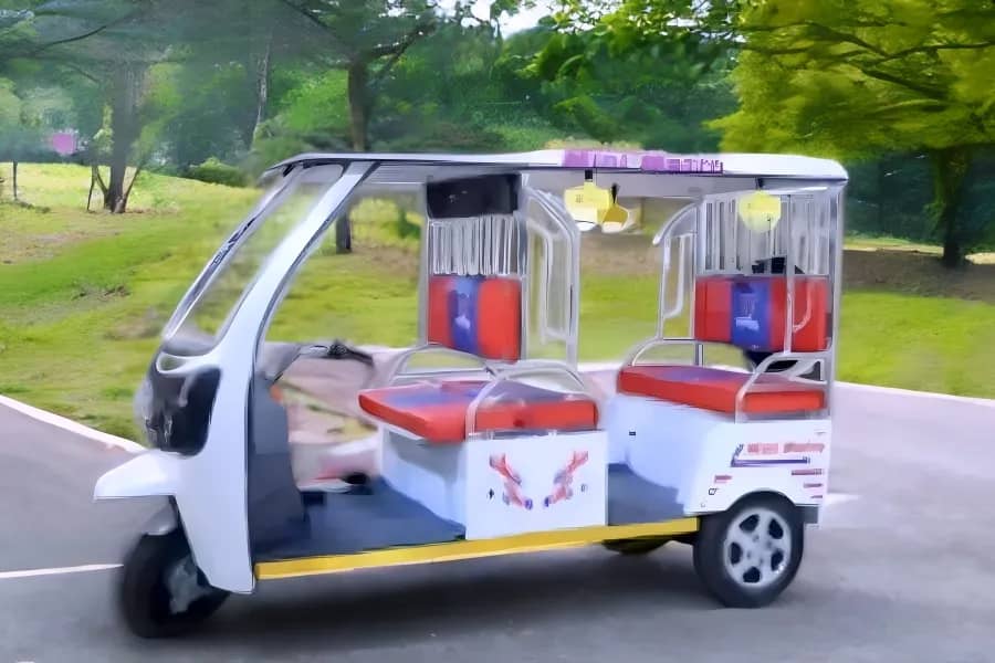 Mini Metro Pro Plus Electric Rickshaw