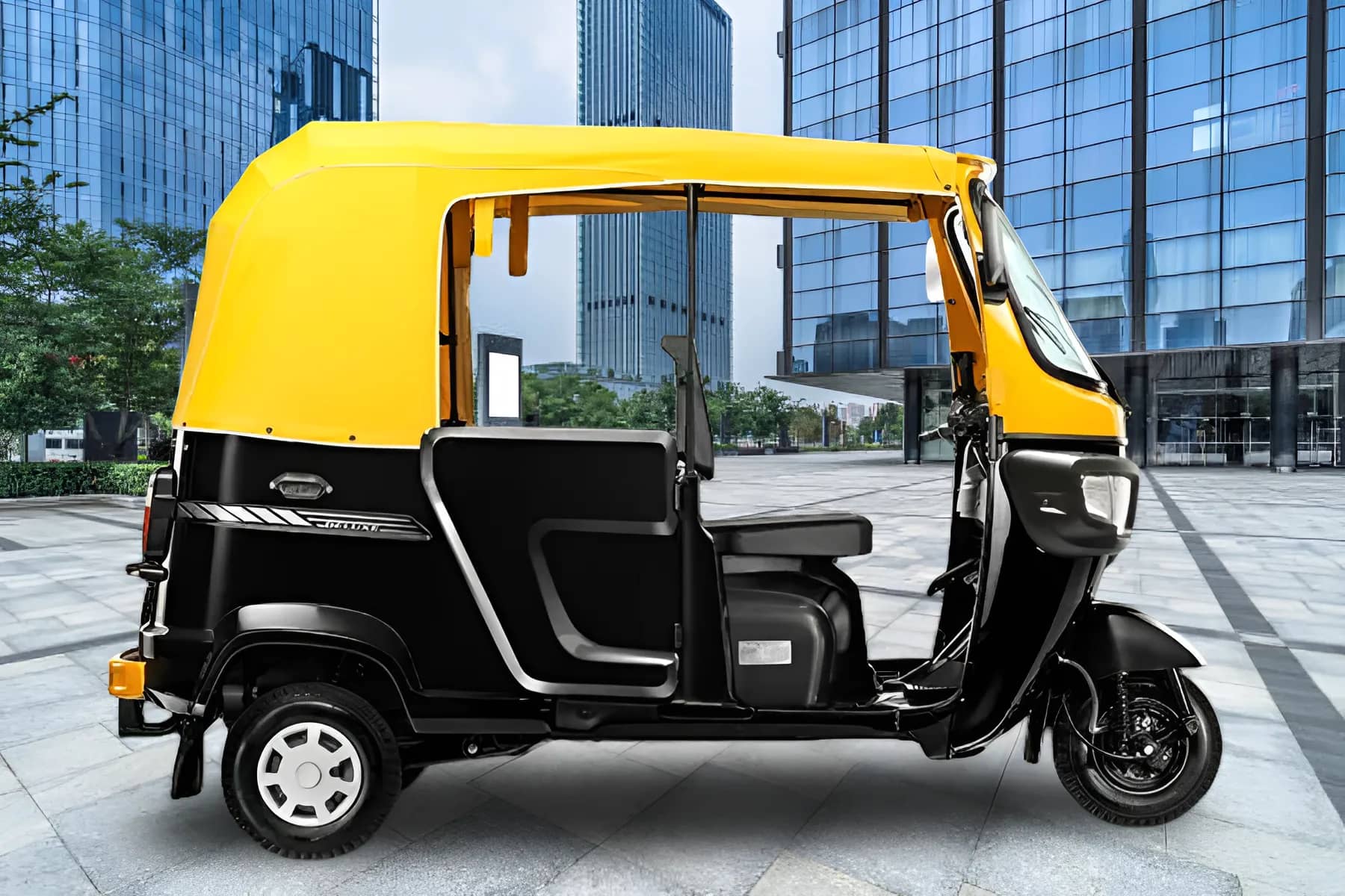 TVS King Deluxe Petrol Right Side View