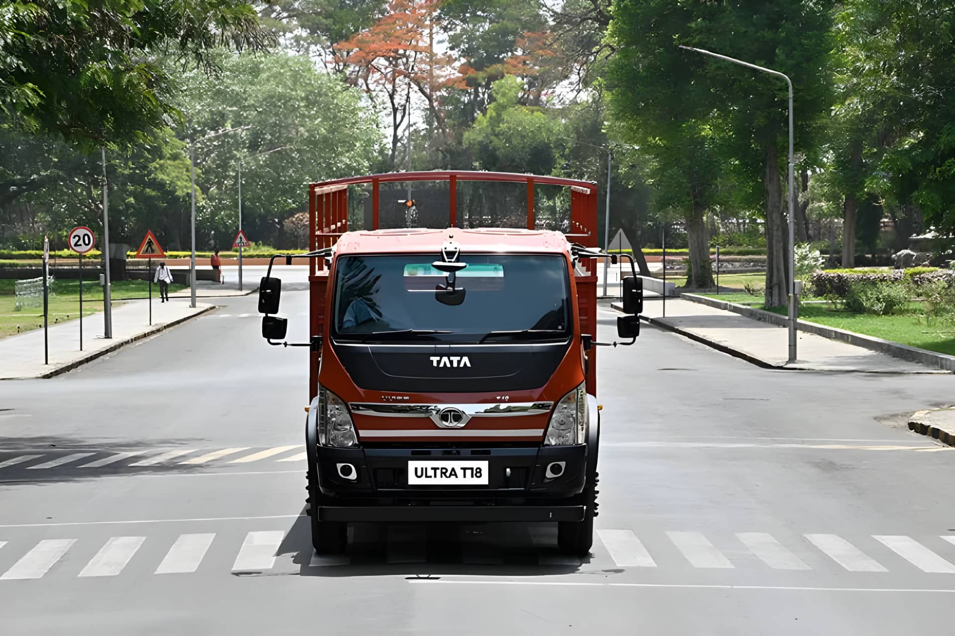 Tata Ultra T.18 Front Side View