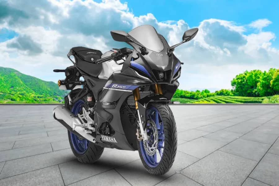 Yamaha R15M