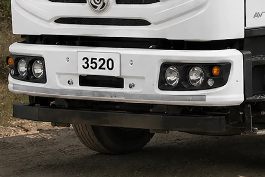 Ashok Leyland 3520H TS 8x2 Headlight & Bumper View