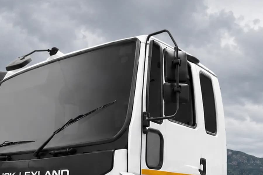 Ashok Leyland AVTR 4220-10x2H Mirror View