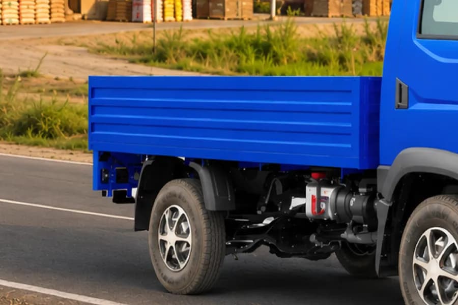 Ashok Leyland Bada Dost i4 Load Body View
