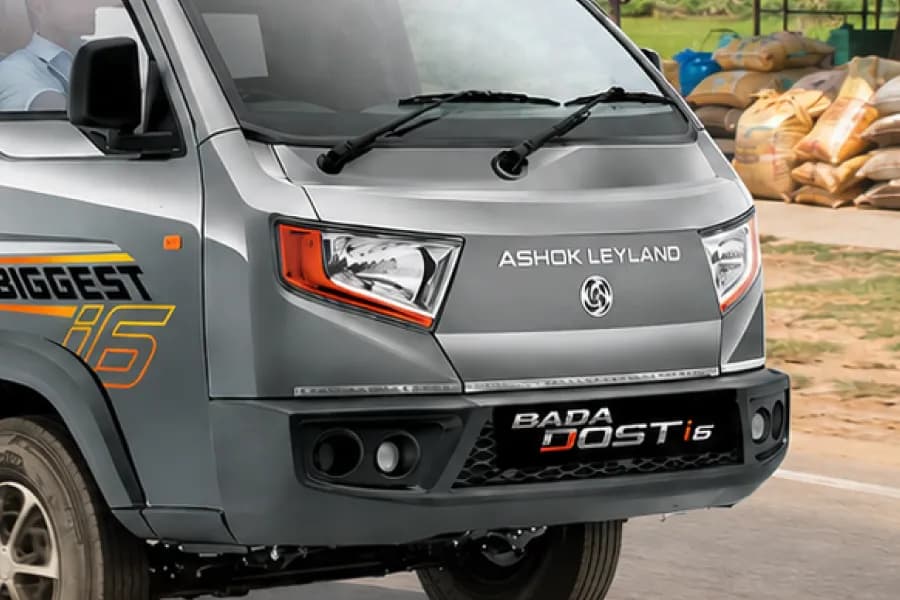 Ashok Leyland Bada Dost i6 Headlight View