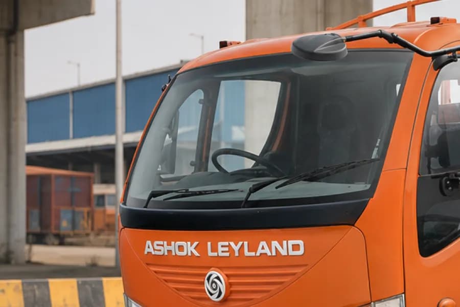 Ashok Leyland BOSS 1415 Windshield View