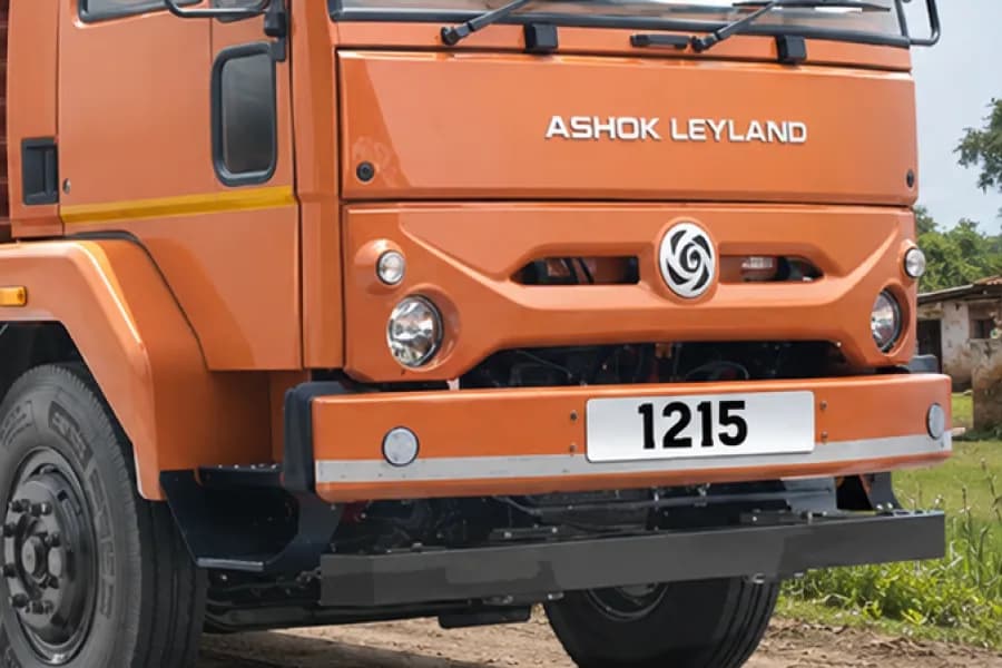 Ashok Leyland Ecomet 1215 Headlight View