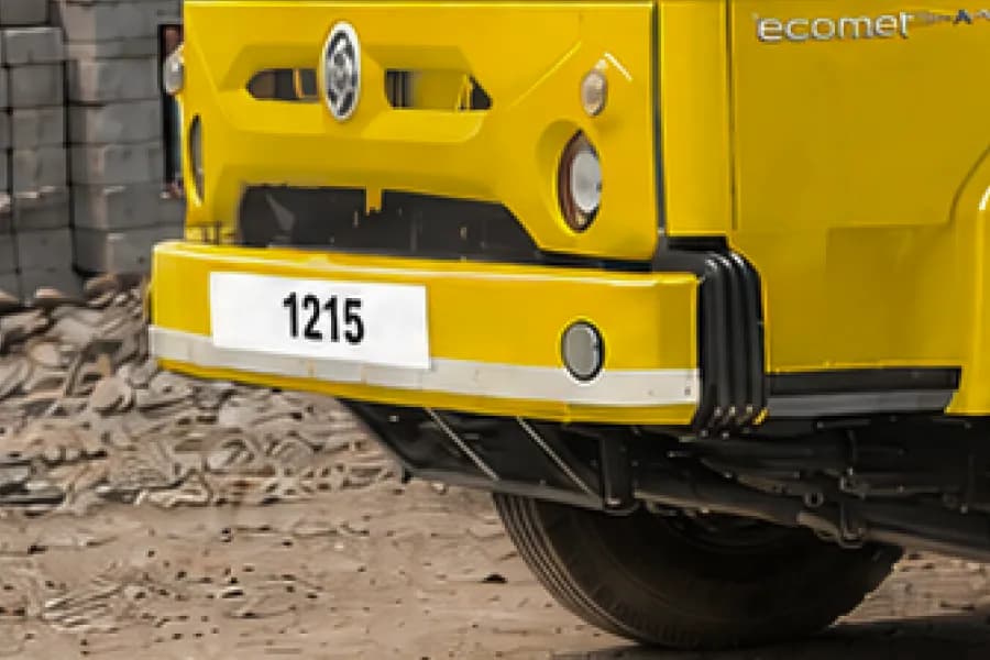 Ashok Leyland Ecomet 1215TE Headlight & Bumper View