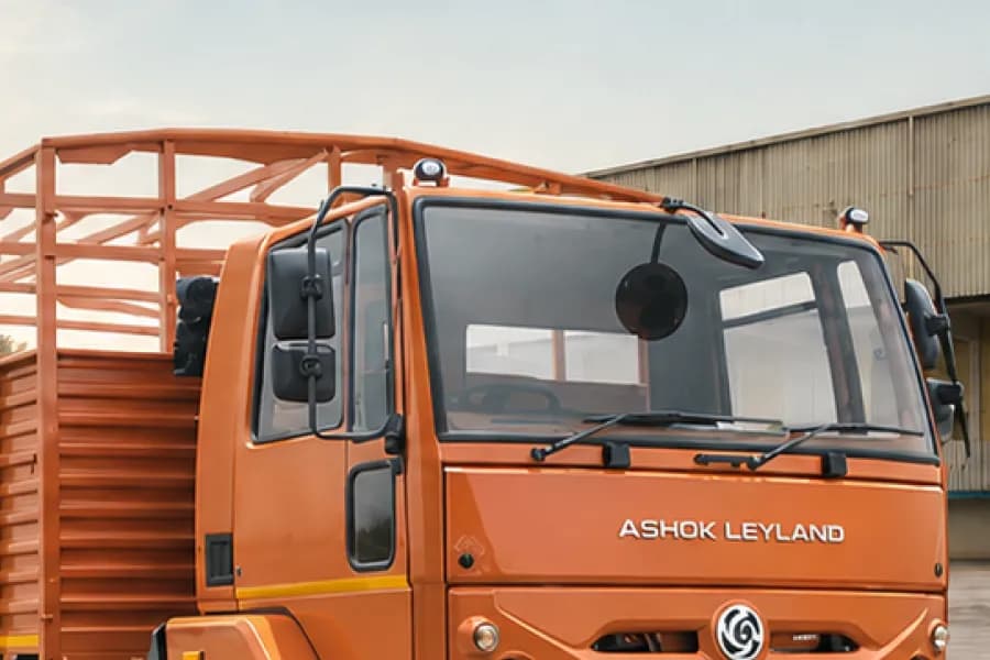Ashok Leyland Ecomet 1615 Windshield View