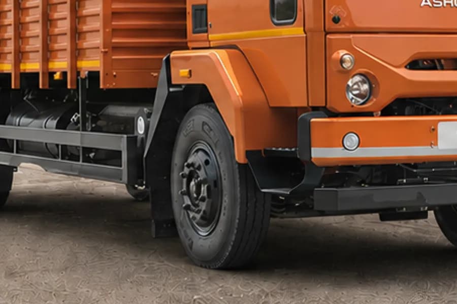 Ashok Leyland Ecomet 1615 Foot Step View