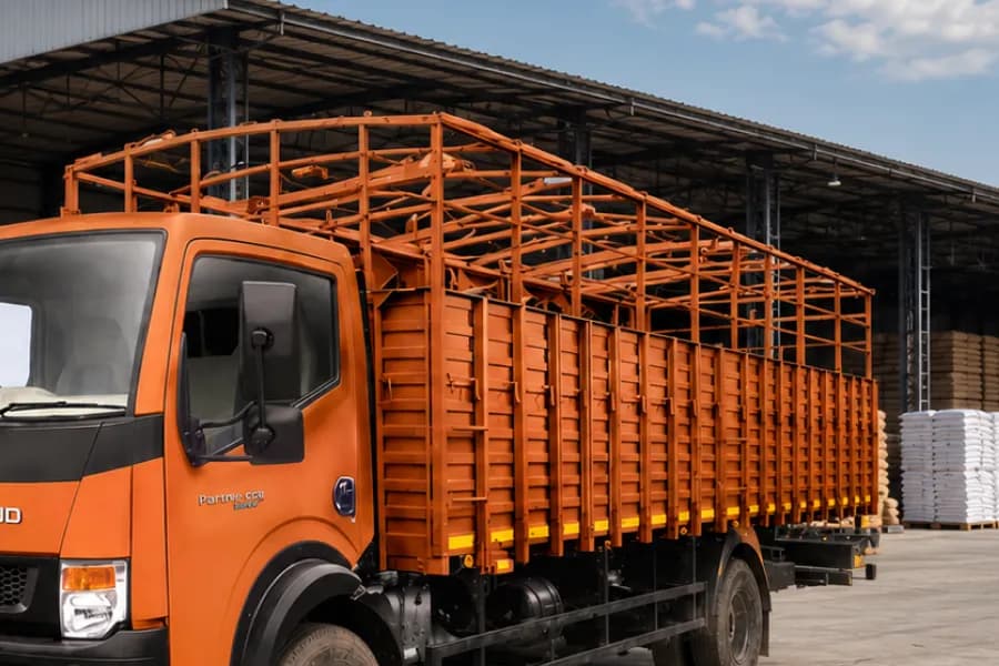 Ashok Leyland Partner Super 1114 Load Body View