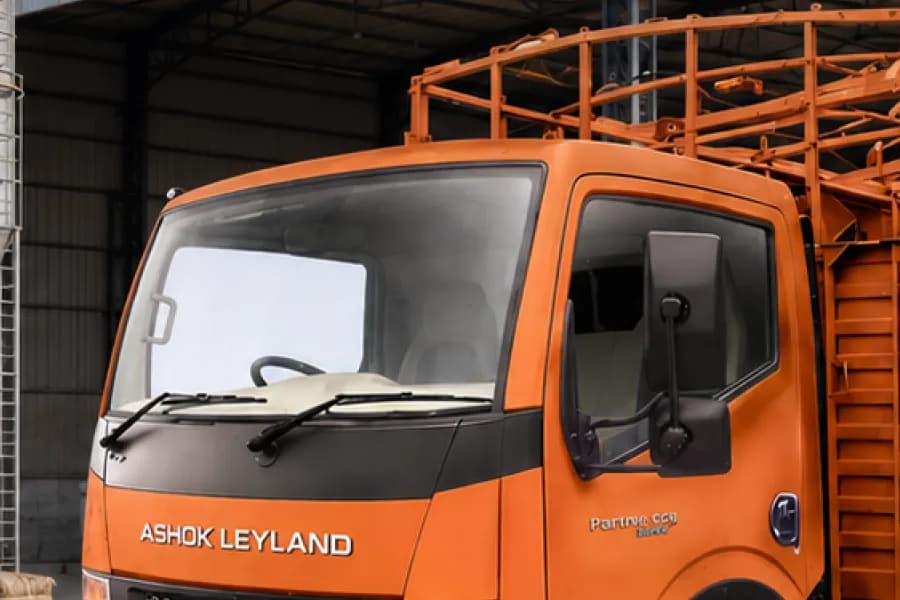 Ashok Leyland Partner Super 1114 Windshield View