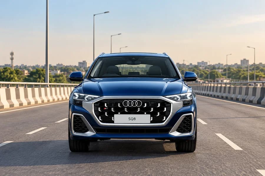 Audi SQ8 Front View