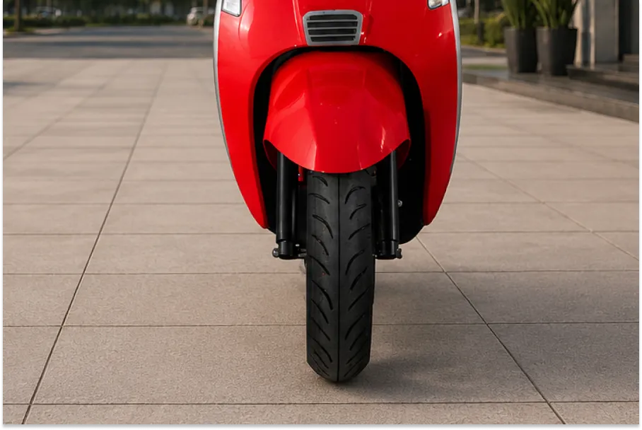 Avera Vincero Front Tyre View