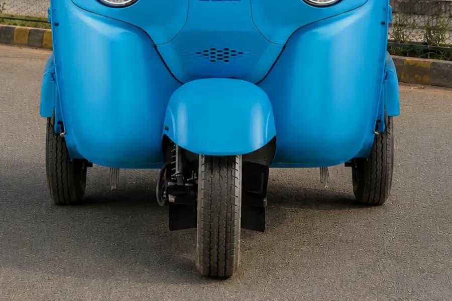 Bajaj Gogo P70 EV Front Tyre View