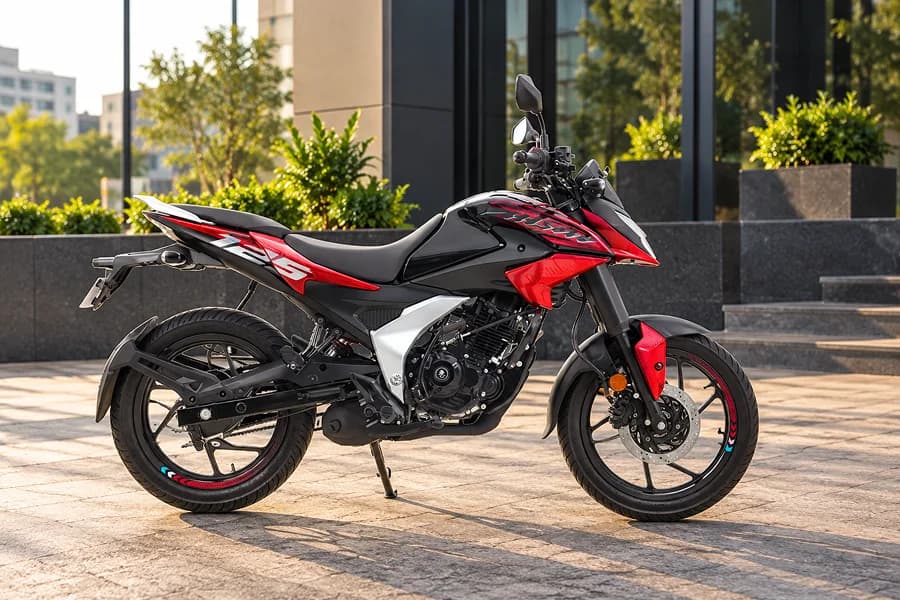Bajaj Pulsar N125 Right Side View