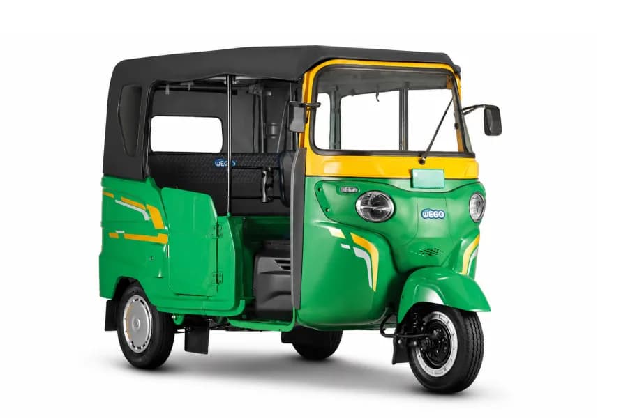Bajaj Wego P70 EV Green color