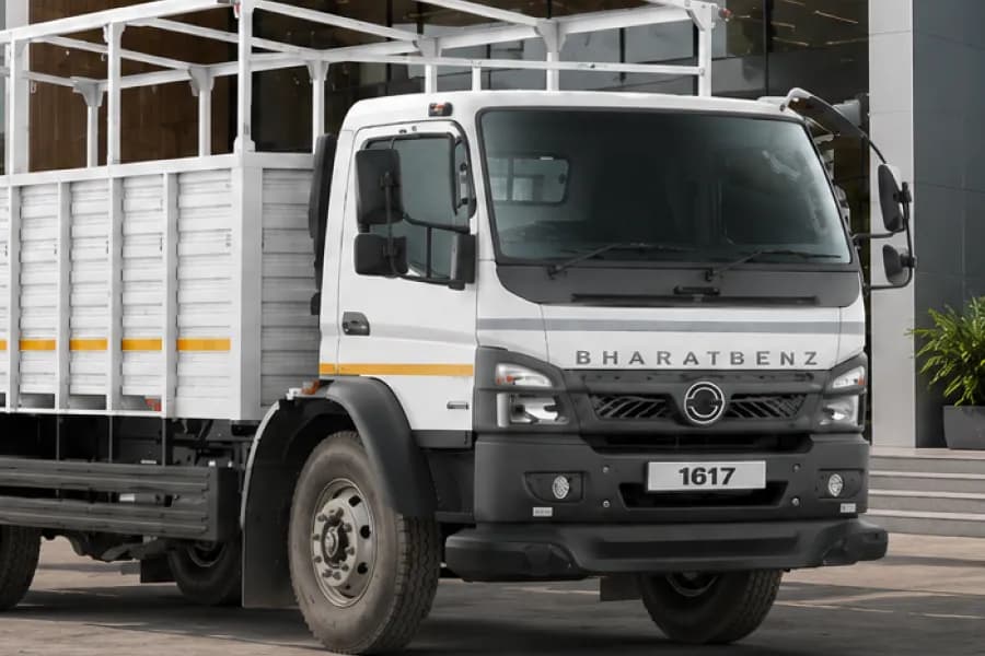 BharatBenz 1617RD Cabin View