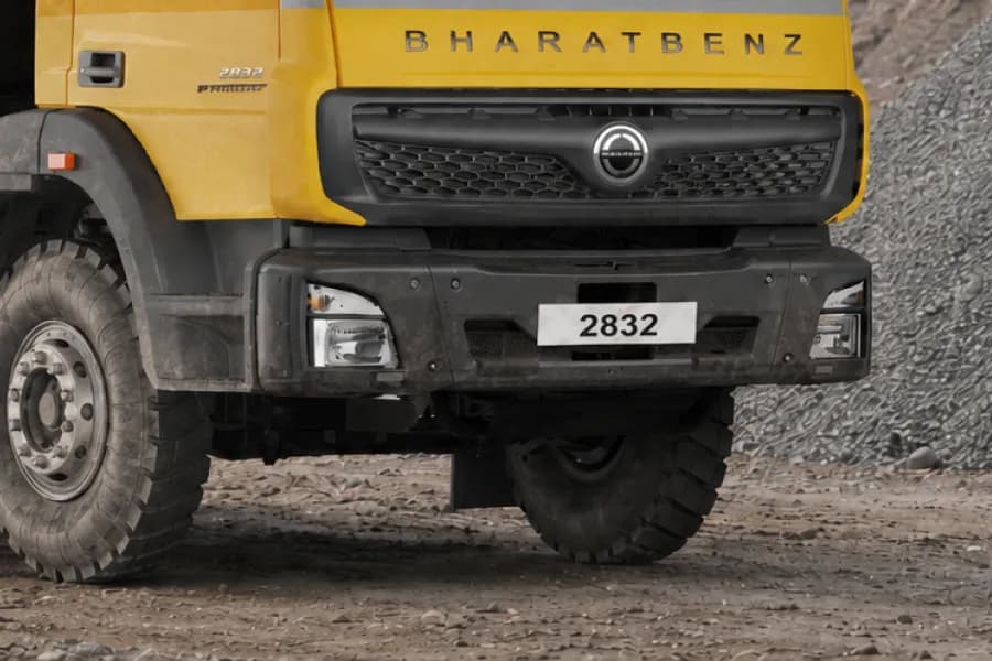 BharatBenz 2832CM Torqshift Bumper & Headlight View