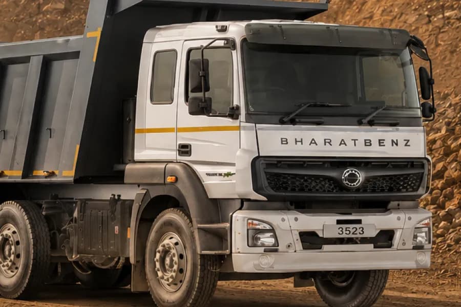 BharatBenz 3523RT Cabin View