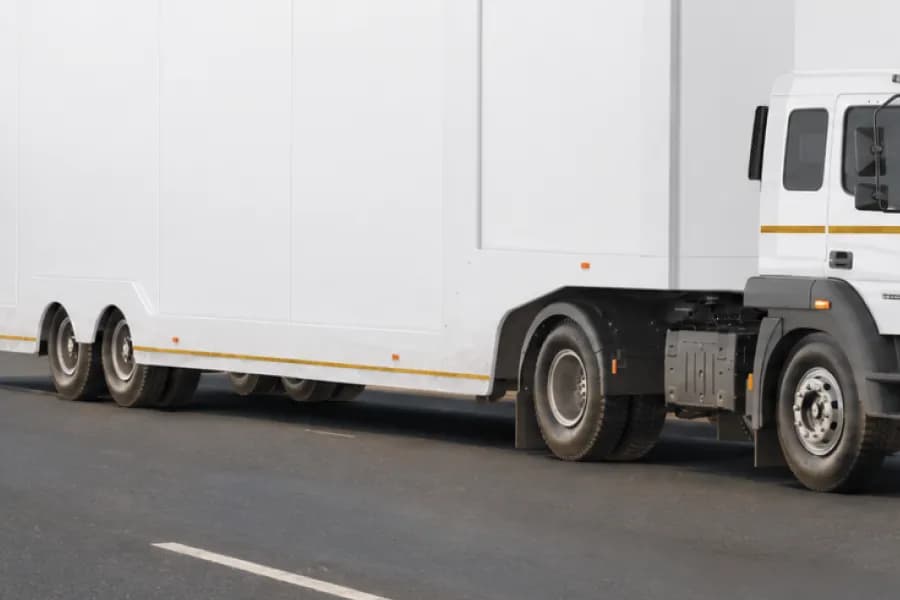 BharatBenz 4023T Tyres View