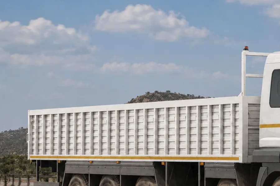 BharatBenz 4232R Load Body View