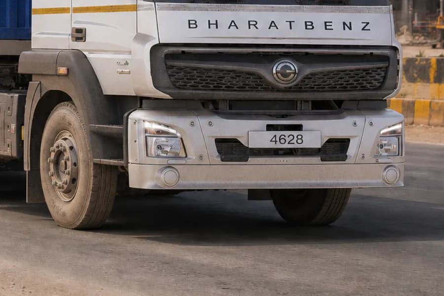 BharatBenz 4628T 4x2 Bumper & Headlight View