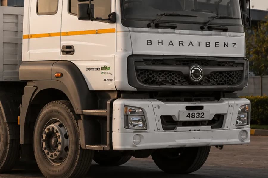 BharatBenz 4832R Bumper View