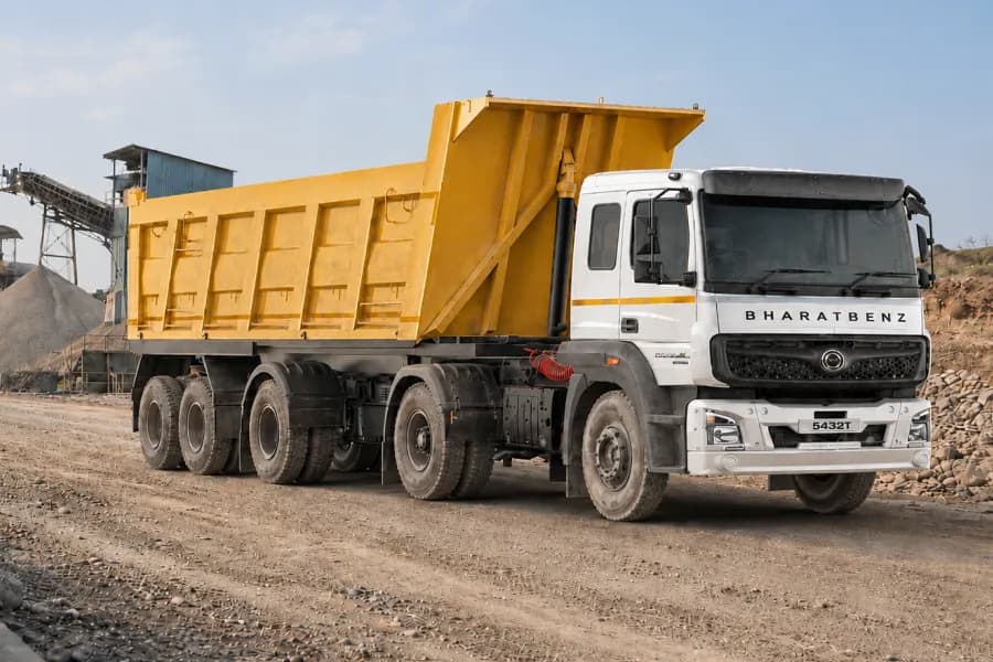BharatBenz 5432T Images