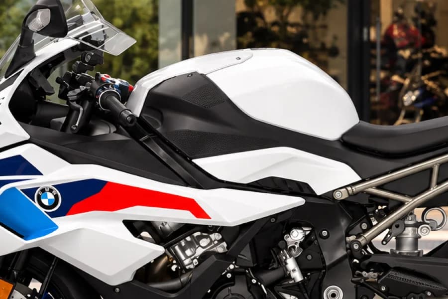 BMW S 1000 RR Fuel Tank View