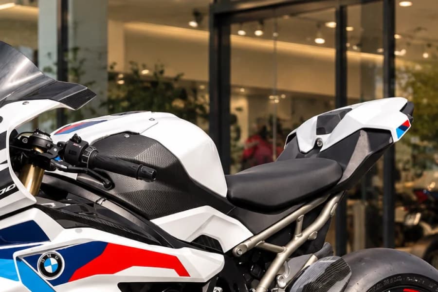 BMW S 1000 RR Seat View