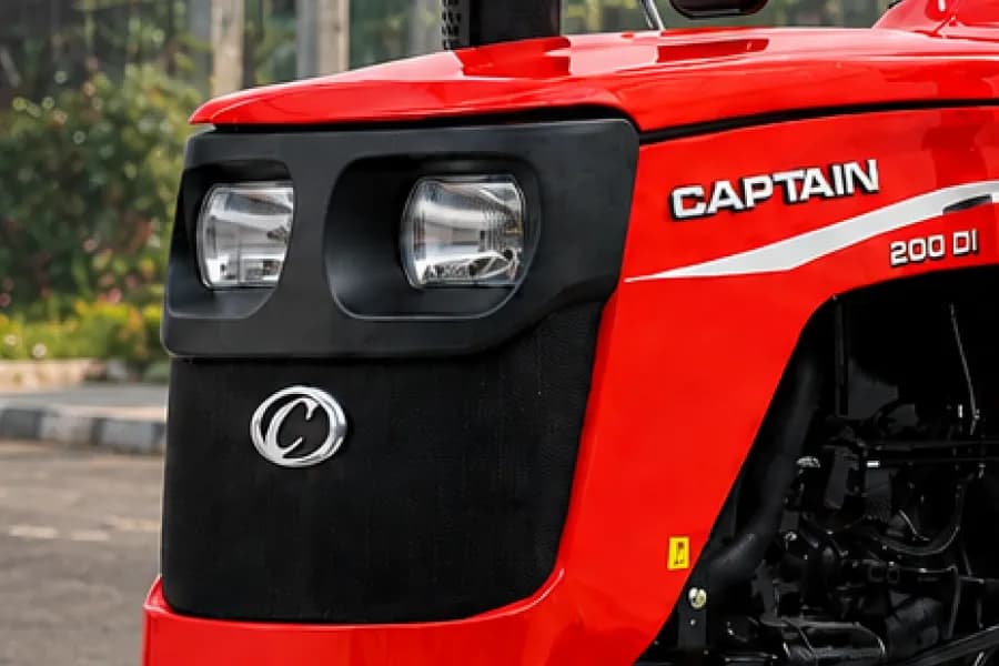 Captain 200 DI Headlight View