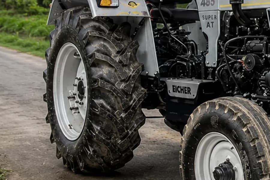 Eicher 485 AT Rear Wheel View